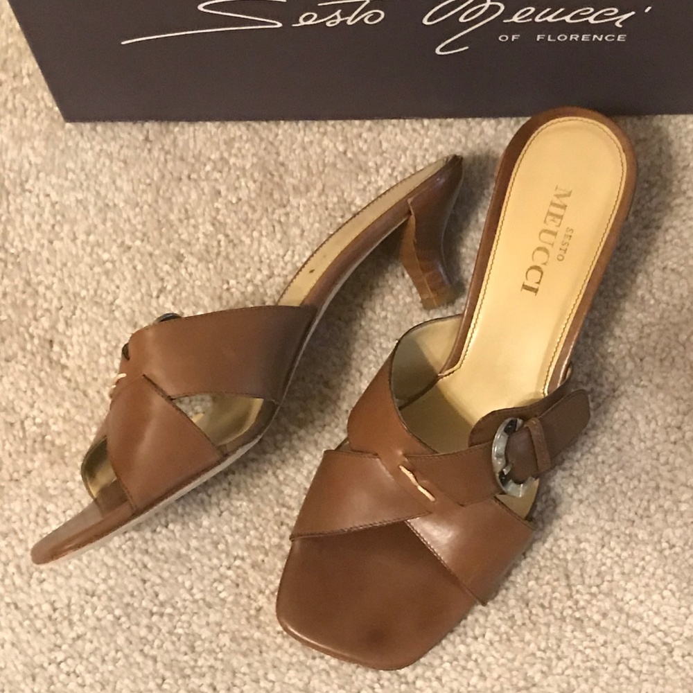 Sesto Meucci Kitten Slides